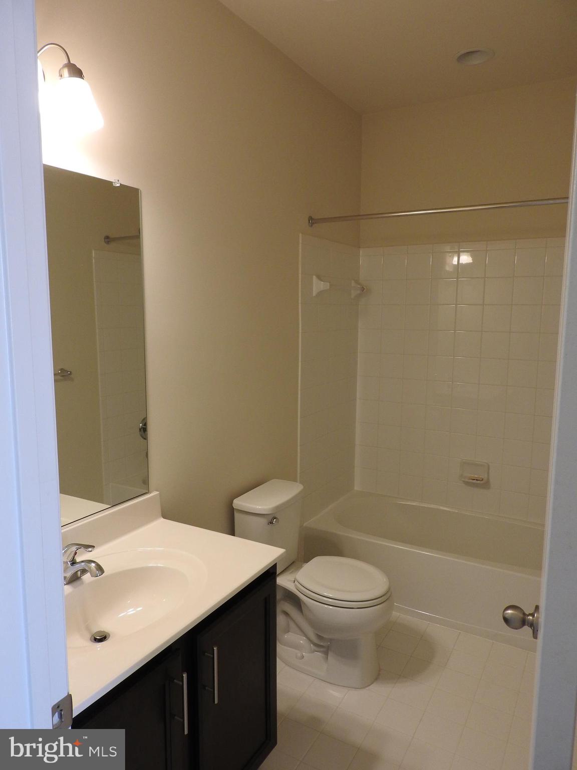 7863 Wormans Mill Road Frederick, MD 21701 - Photo 26 of 37 Upper level 2 hallway bathroom.