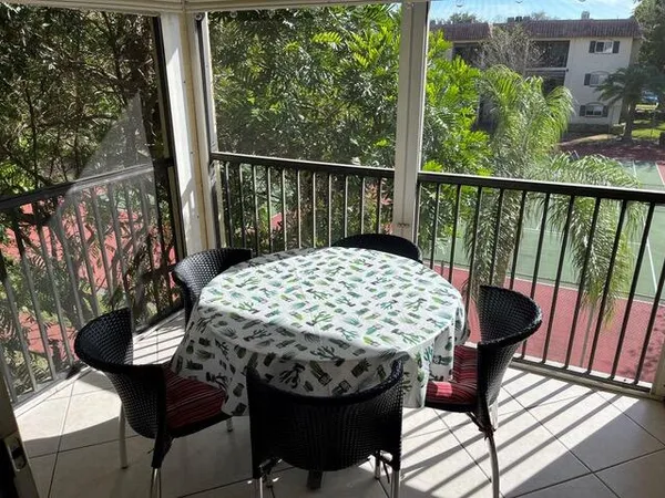$2,000 | 251 South Cypress Road, Unit 146, Pompano Beach, FL 33060
