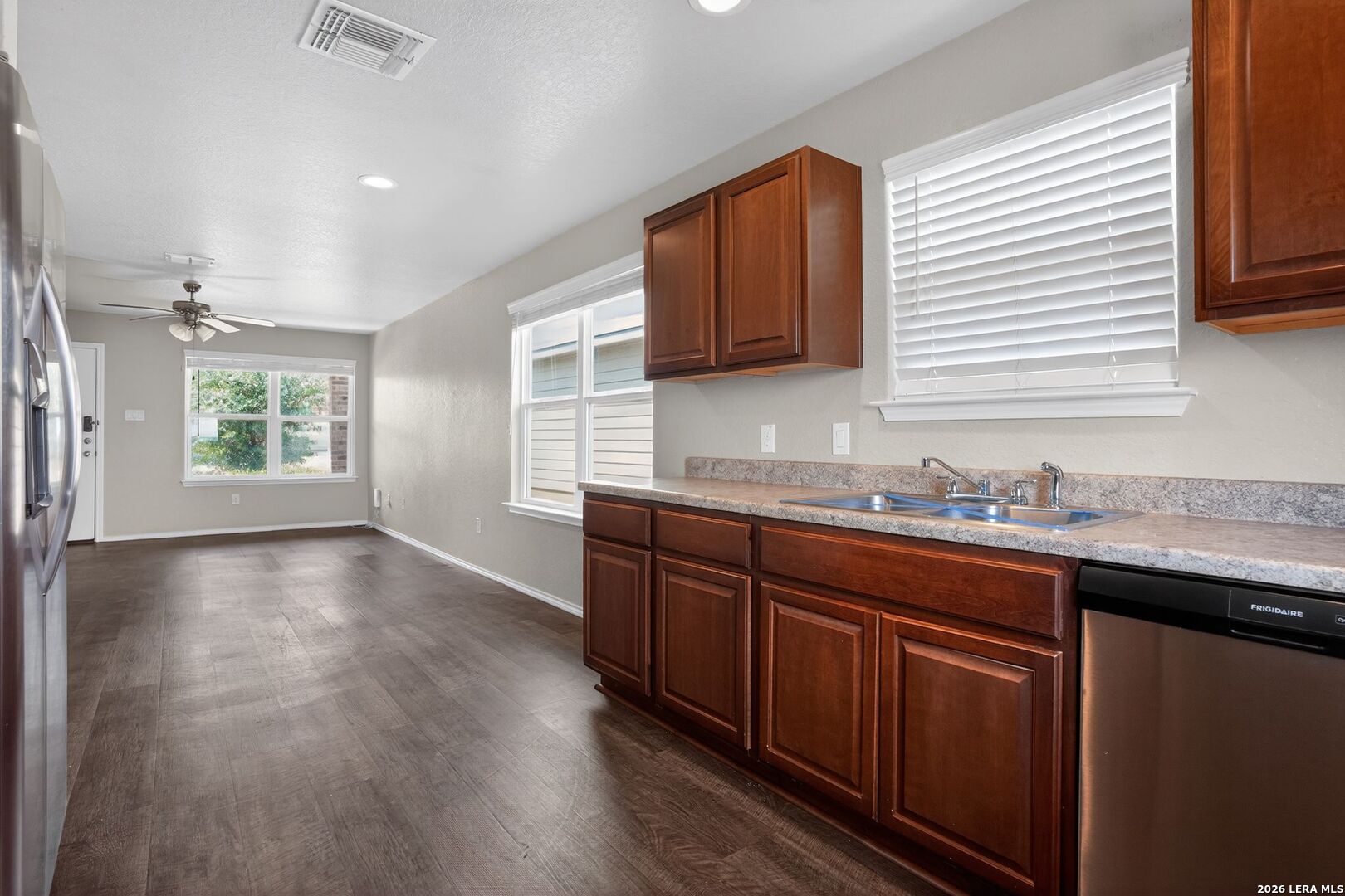 3818 Colemans Run Converse, TX 78109 - Photo 8 of 28