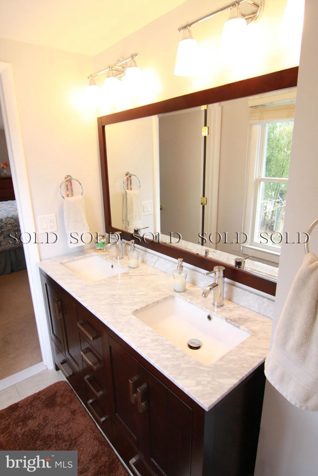 10875 Sandringham Road Cockeysville, MD 21030 - Photo 18 of 30 Bath (Master)