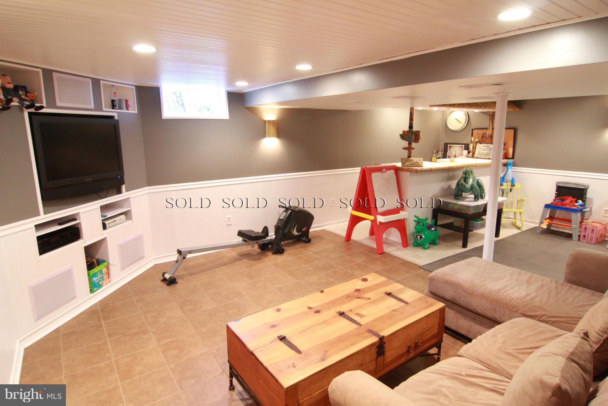 10875 Sandringham Road Cockeysville, MD 21030 - Photo 28 of 30 Family Room
