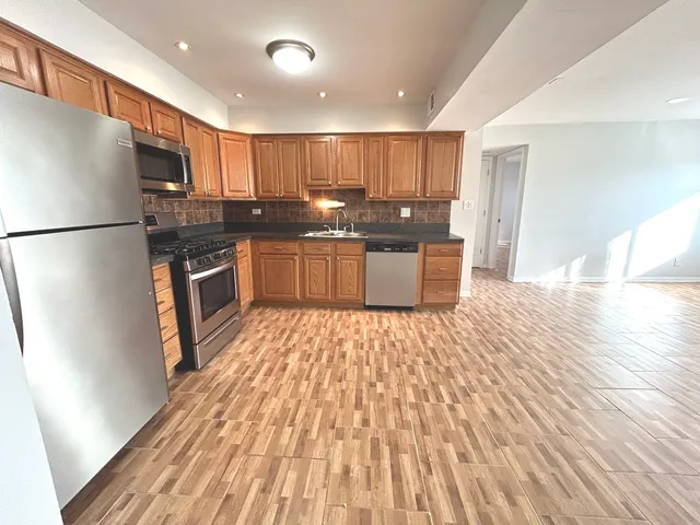 $1,750 | 10440 Natoma Avenue, Unit 9, Chicago Ridge, IL 60415