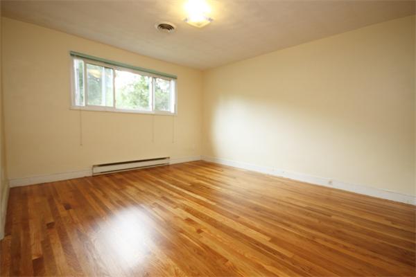 112 Silver Brook Road Milton, MA 02186 - Photo 4 of 16 Gallery Image 4