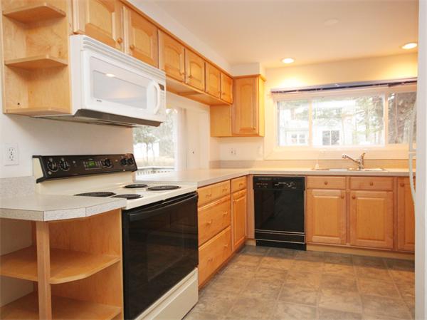 112 Silver Brook Road Milton, MA 02186 - Photo 6 of 16 Gallery Image 6