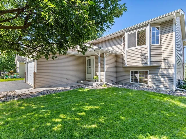 $339,900 | 305 14th Avenue Northeast, Buffalo, MN 55313