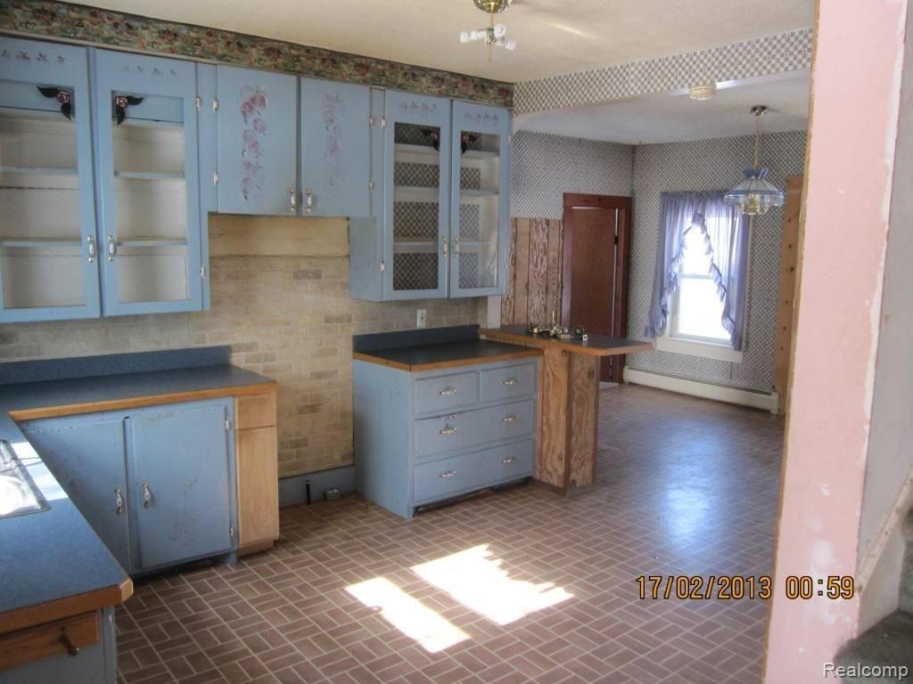 7188 Marsh Road Marine City, MI 48039 - Photo 4 of 16 4.JPG