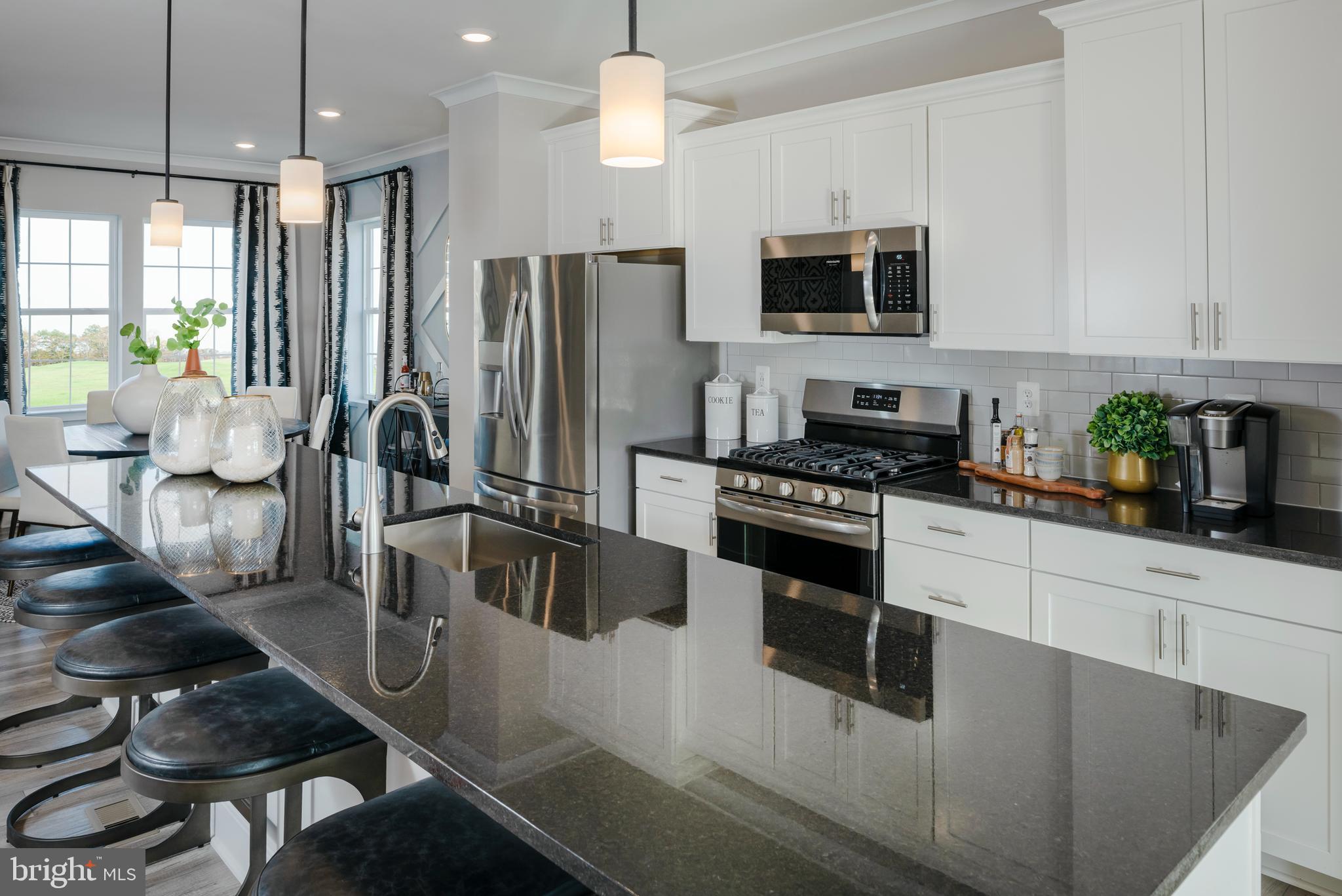 7558 River Reach Road Baltimore, MD 21244 - Photo 5 of 17