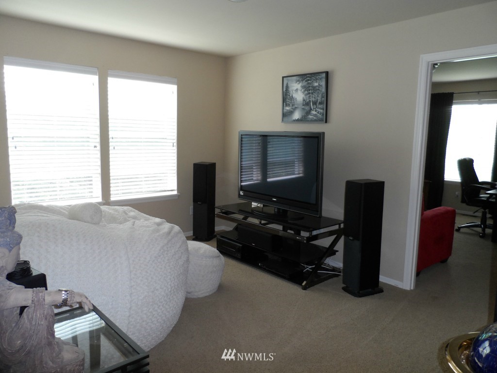 3527 159th Place Southeast Bothell, WA 98012 - Photo 14 of 19 Gallery Image 14