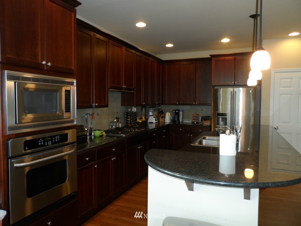 3527 159th Place Southeast Bothell, WA 98012 - Photo 8 of 19 Gallery Image 8