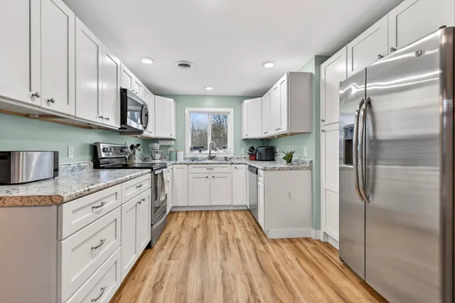 $500,000 | 85 Intervale Road, Wilton, NH 03086