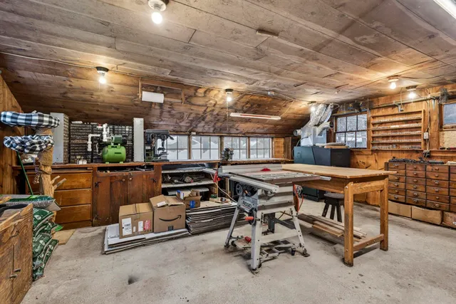 $500,000 | 85 Intervale Road, Wilton, NH 03086