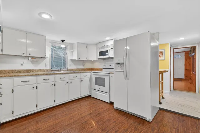 $500,000 | 85 Intervale Road, Wilton, NH 03086