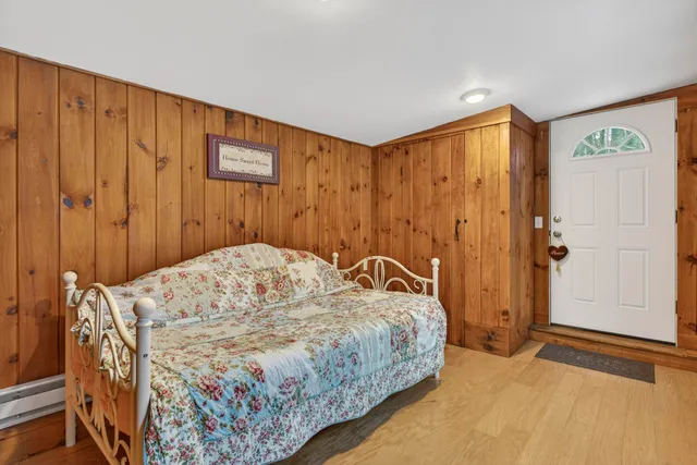 $500,000 | 85 Intervale Road, Wilton, NH 03086