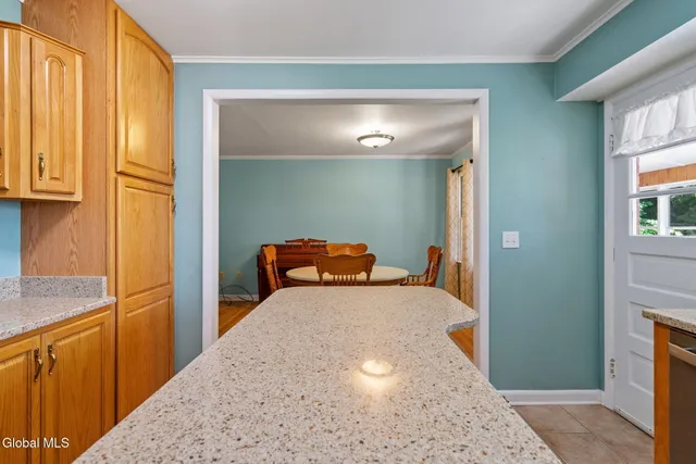 $385,000 | 25 Montrose Drive, Bethlehem, NY 12054