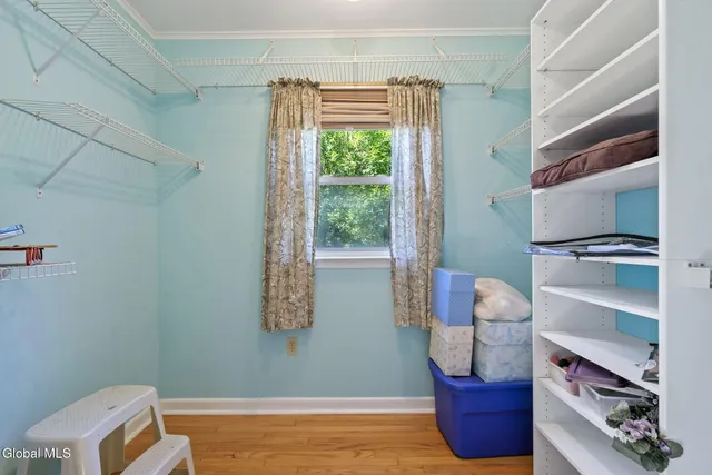 $385,000 | 25 Montrose Drive, Bethlehem, NY 12054