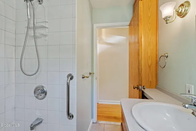 $385,000 | 25 Montrose Drive, Bethlehem, NY 12054