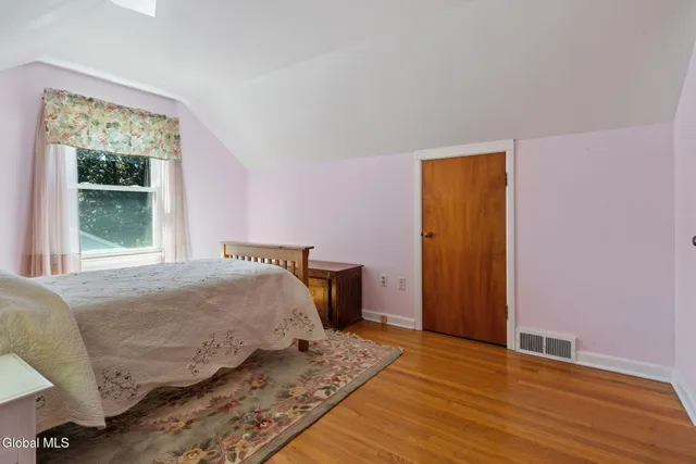 $385,000 | 25 Montrose Drive, Bethlehem, NY 12054