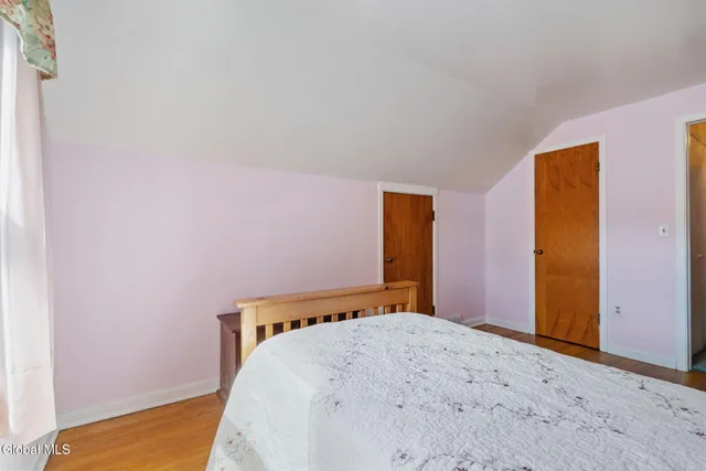 $385,000 | 25 Montrose Drive, Bethlehem, NY 12054