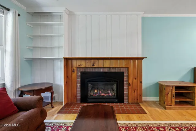 $385,000 | 25 Montrose Drive, Bethlehem, NY 12054