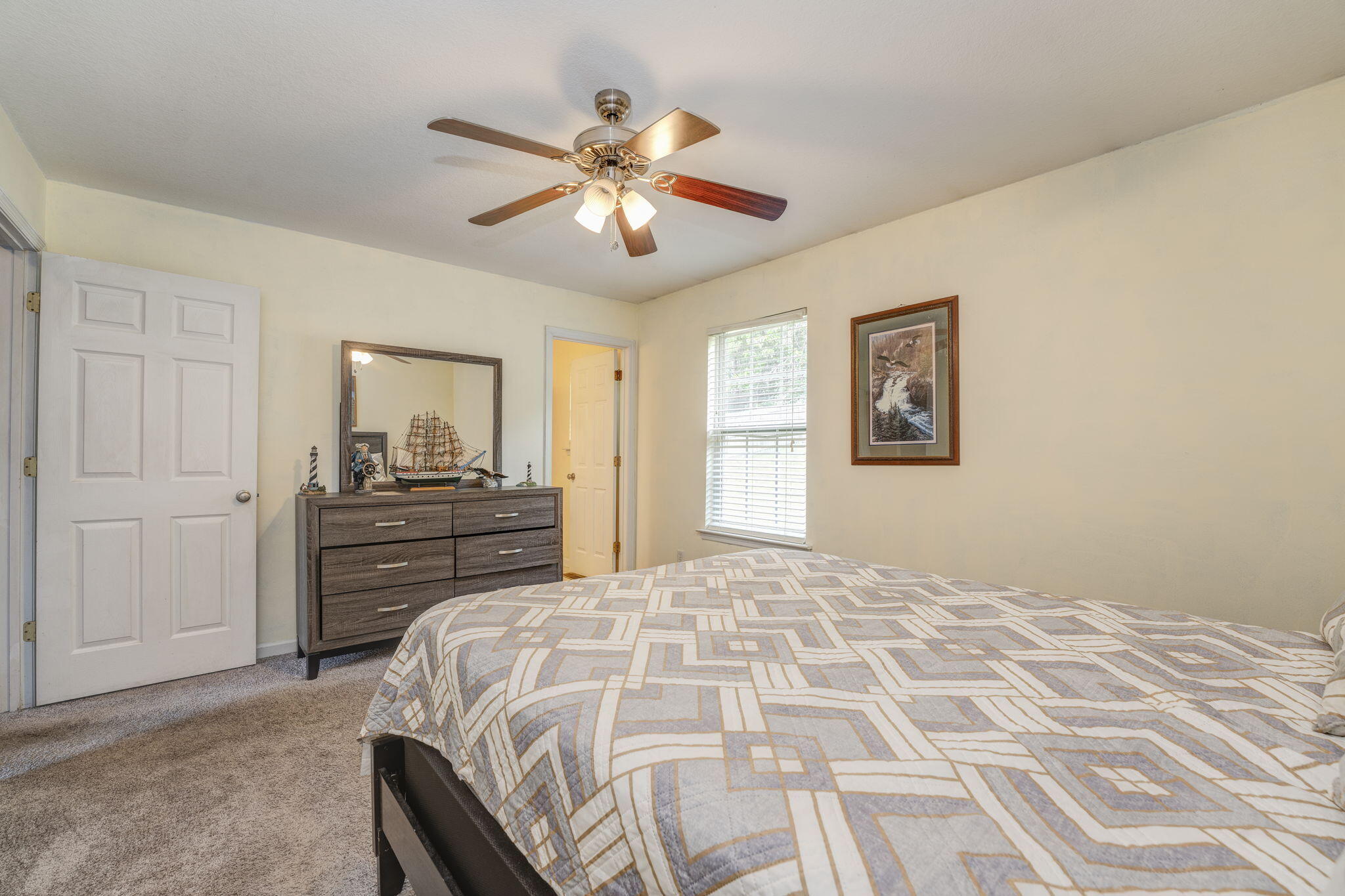 257 Pinewood Drive Rock Spring, GA 30739 - Photo 17 of 26 30-web-or-mls-DSC06112_3_4
