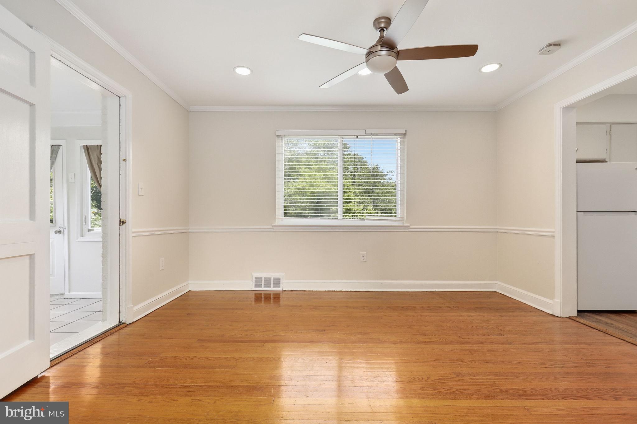 9614 Dilston Road Silver Spring, MD 20903 - Photo 10 of 37