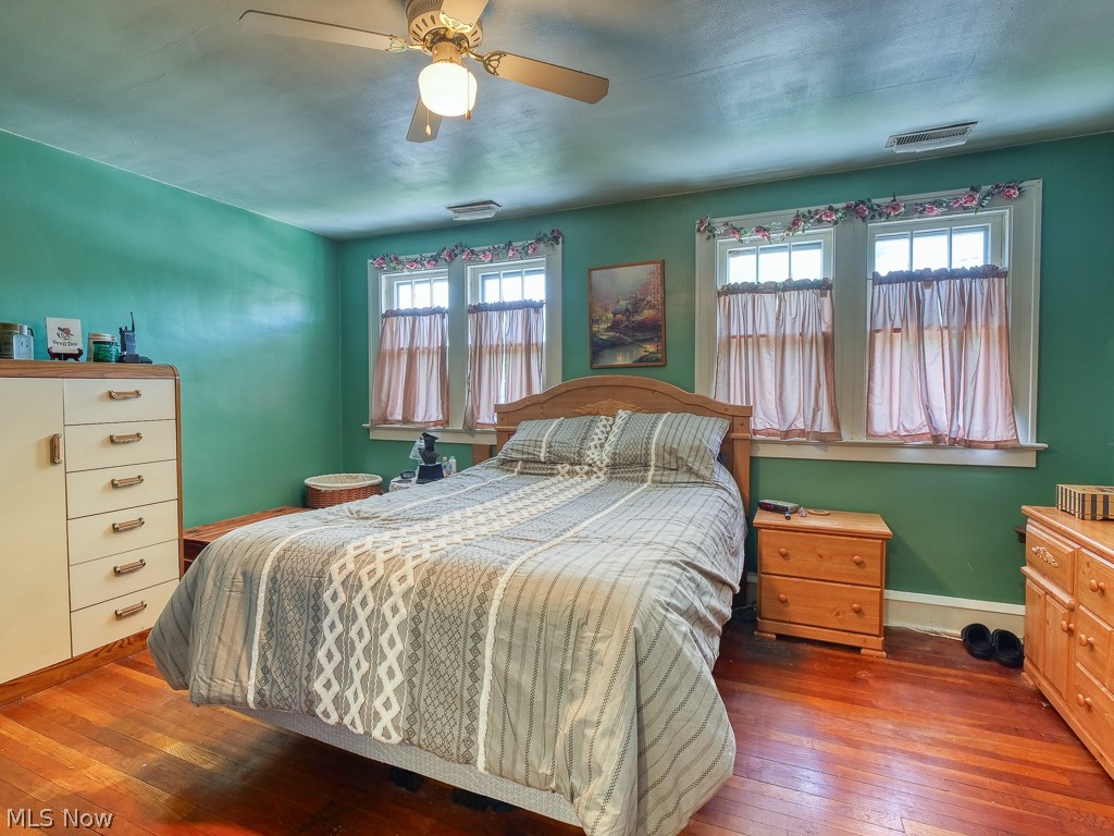 1710 Spring Road Cleveland, OH 44109 - Photo 25 of 34