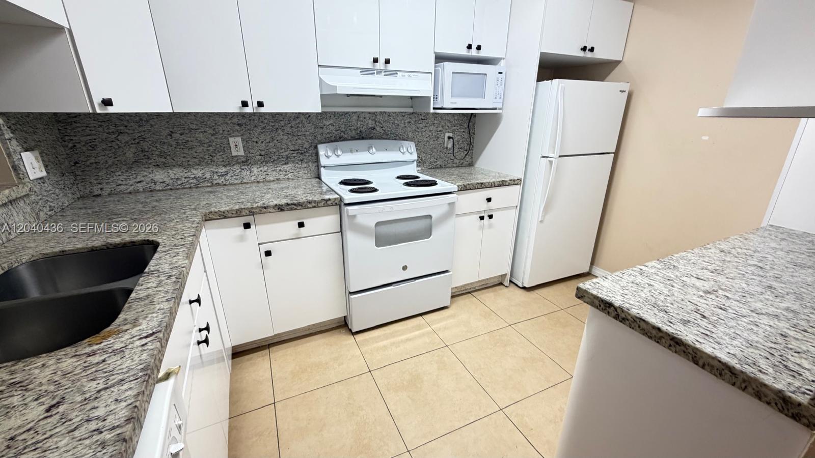 8540 Southwest 149th Avenue, Unit 817 Miami, FL 33193 - Photo 6 of 27