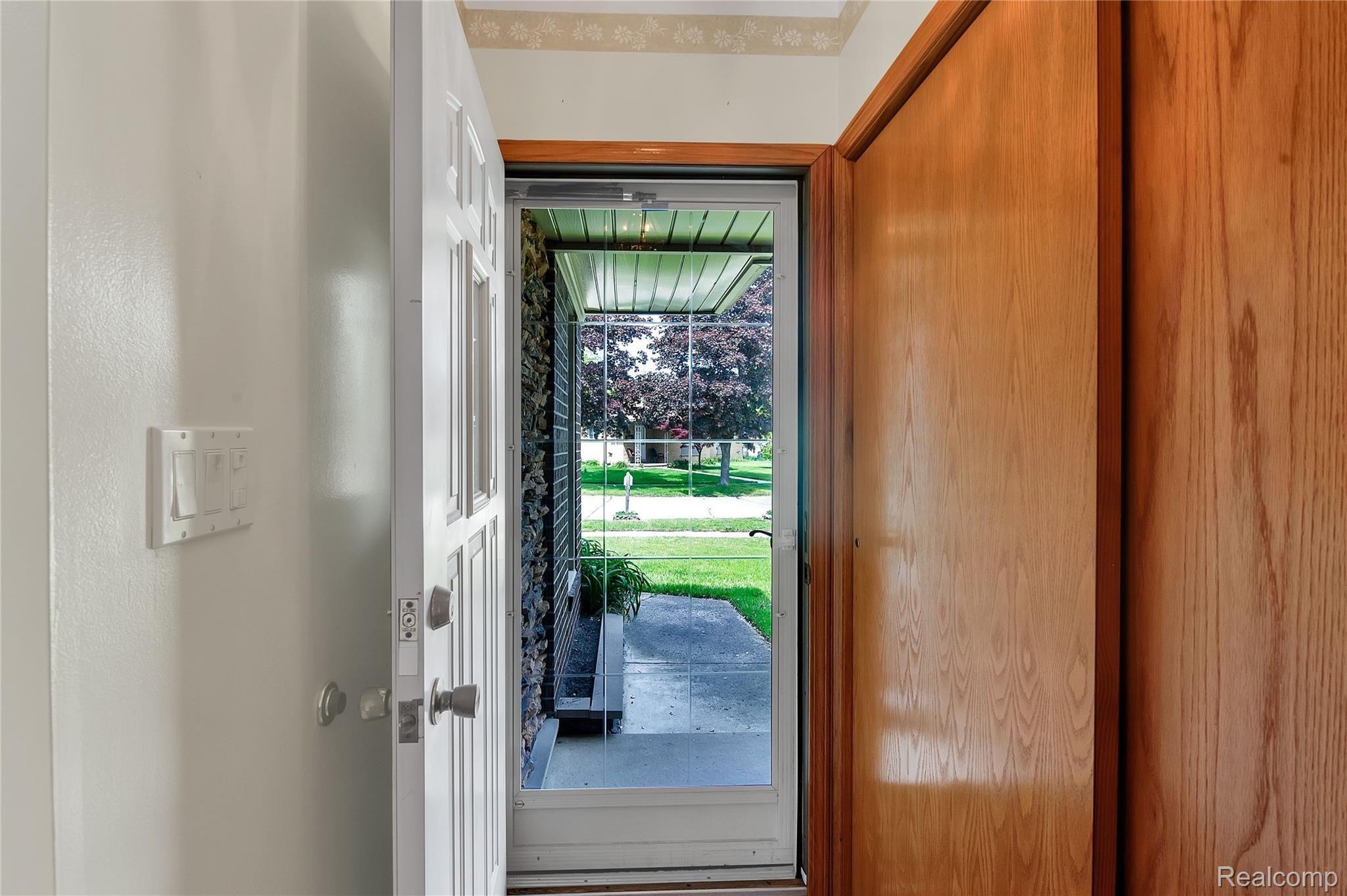 23793 Trail Ridge Drive Romulus, MI 48174 - Photo 8 of 20 Welcome.jpeg