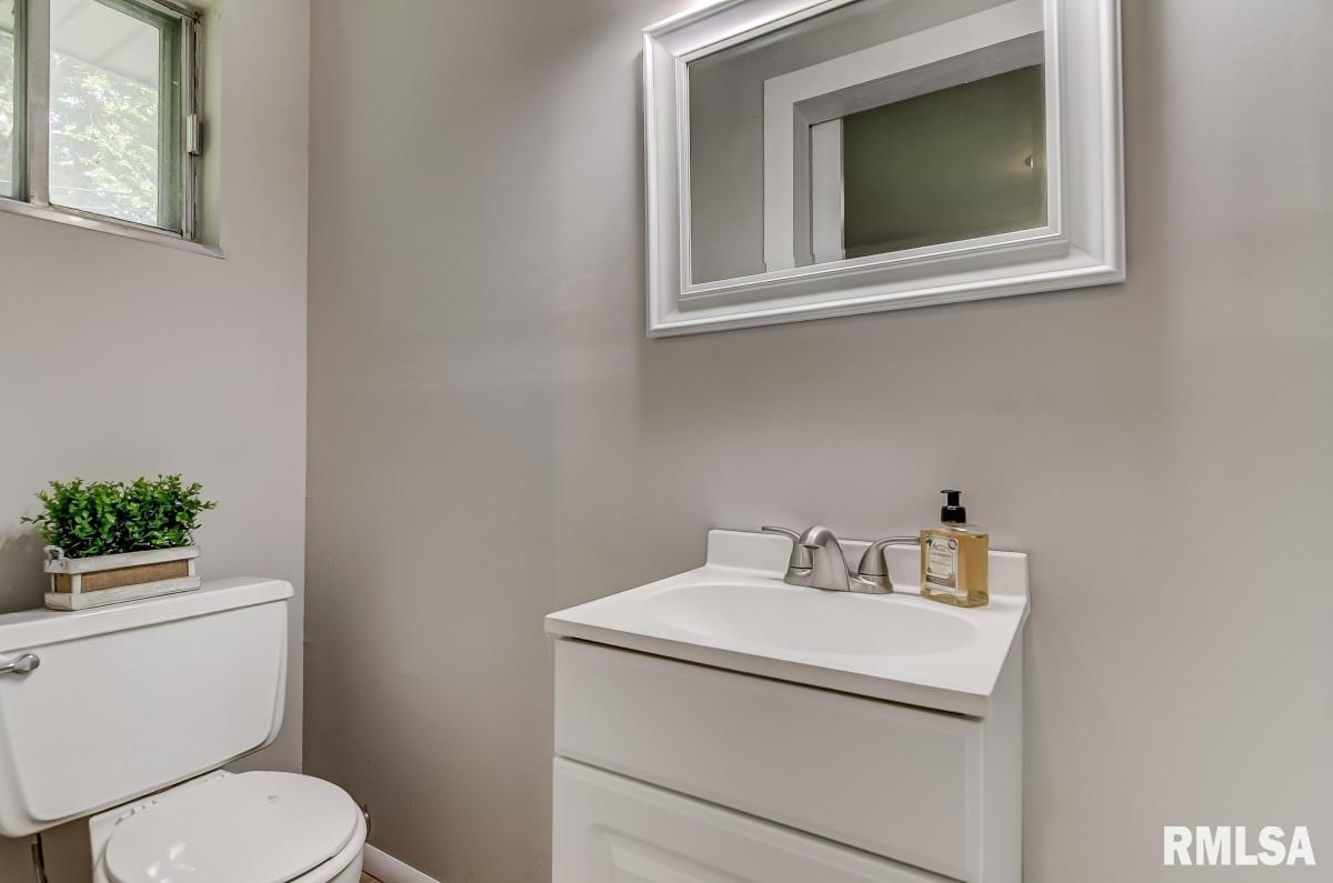 3 Craig Drive Springfield, IL 62711 - Photo 17 of 28 Gallery Image 17