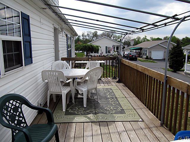31 Abbey Road Easton, PA 18040 - Photo 20 of 20 Awning will be included.