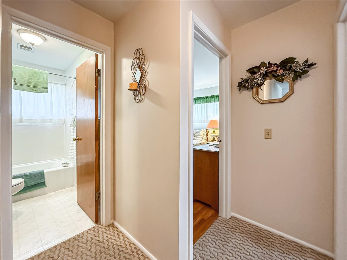 1612 Cornell Drive Champaign, IL 61821 - Photo 15 of 28 a view of a bathroom from the hallway