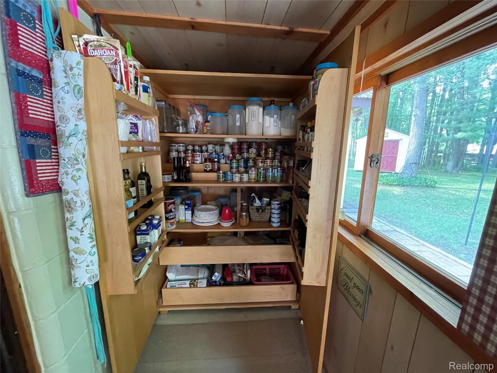 472 Dyer Road Rose City, MI 48654 - Photo 18 of 70 18.jpg