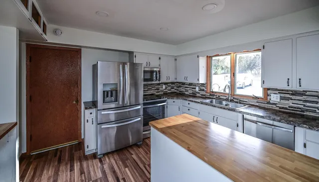 $360,000 | 1900 Jefferson Road, Northfield, MN 55057