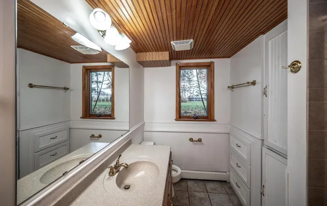 $360,000 | 1900 Jefferson Road, Northfield, MN 55057