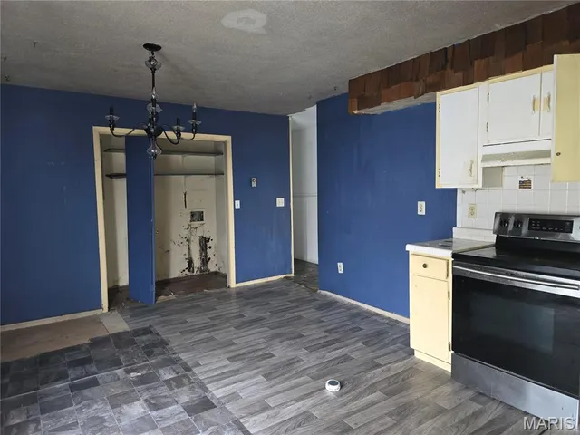 $58,049 | 209 Russell Avenue, Sikeston, MO 63801