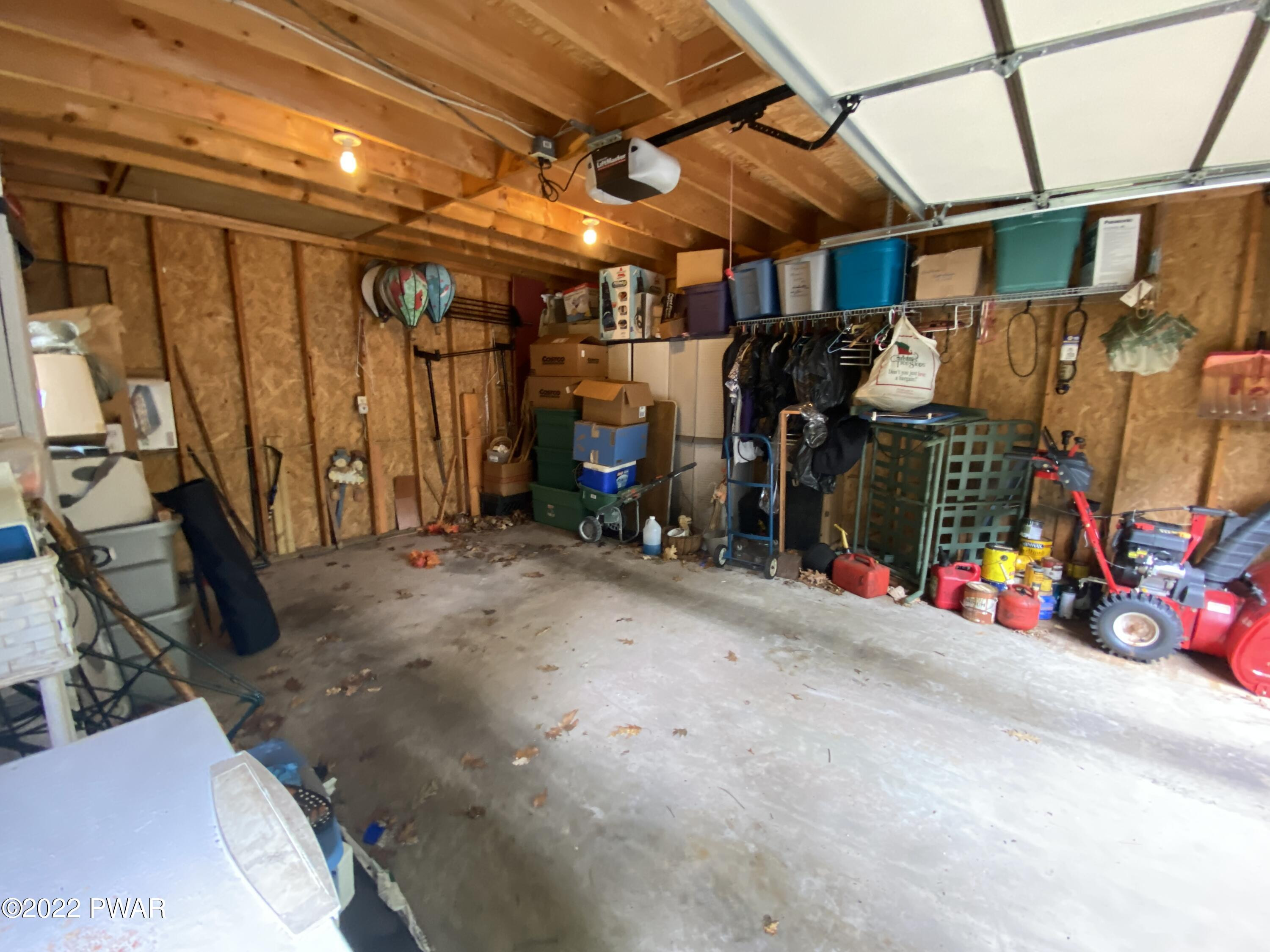 264 Mozzette Road Canadensis, PA 18325 - Photo 32 of 40 Garage