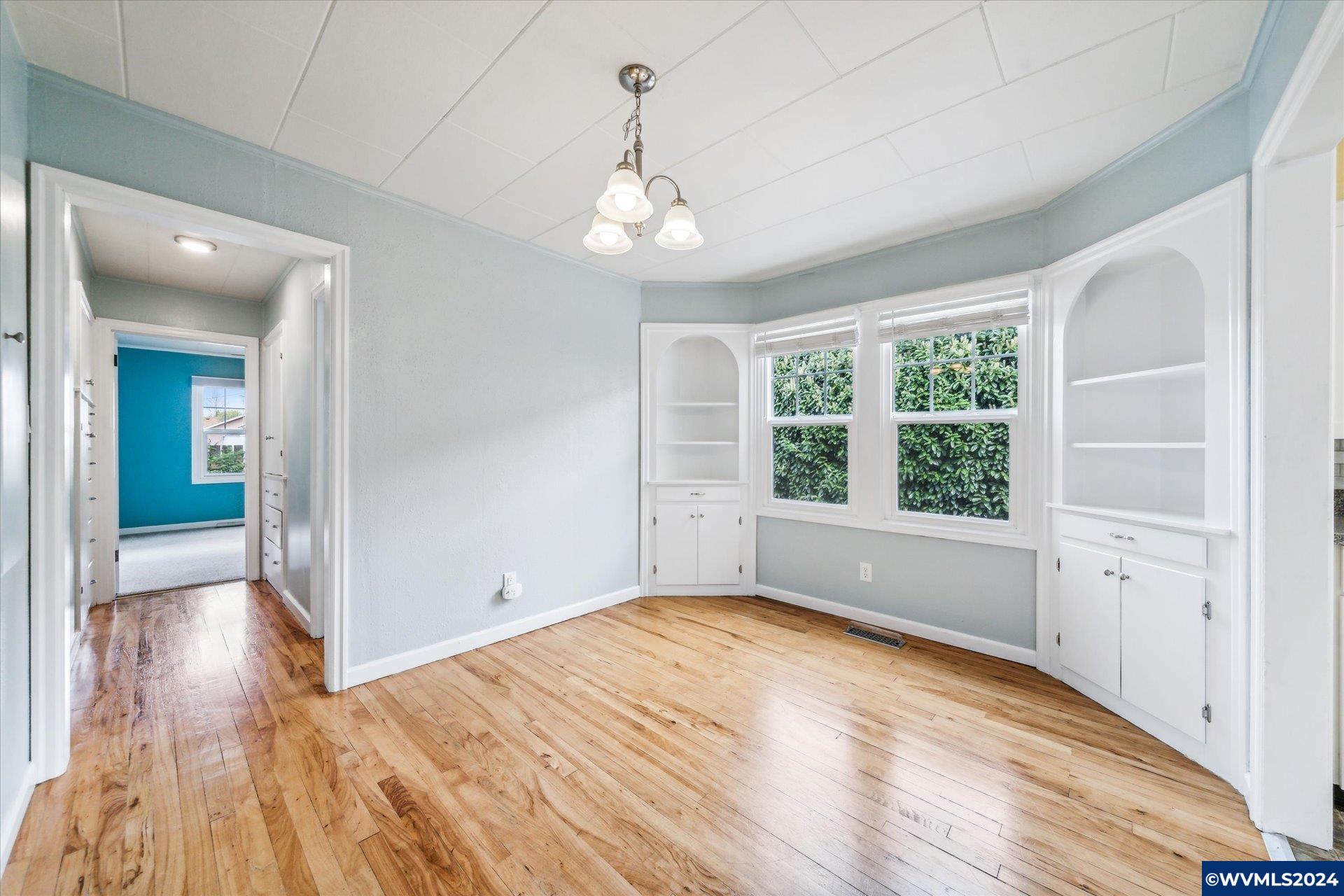 606 Southwest Hayter Street Dallas, OR 97338 - Photo 13 of 42 Gallery Image 13