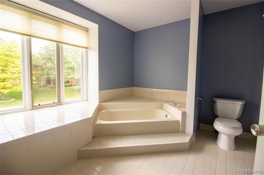3079 Kilburn Road West Rochester Hills, MI 48306 - Photo 21 of 40