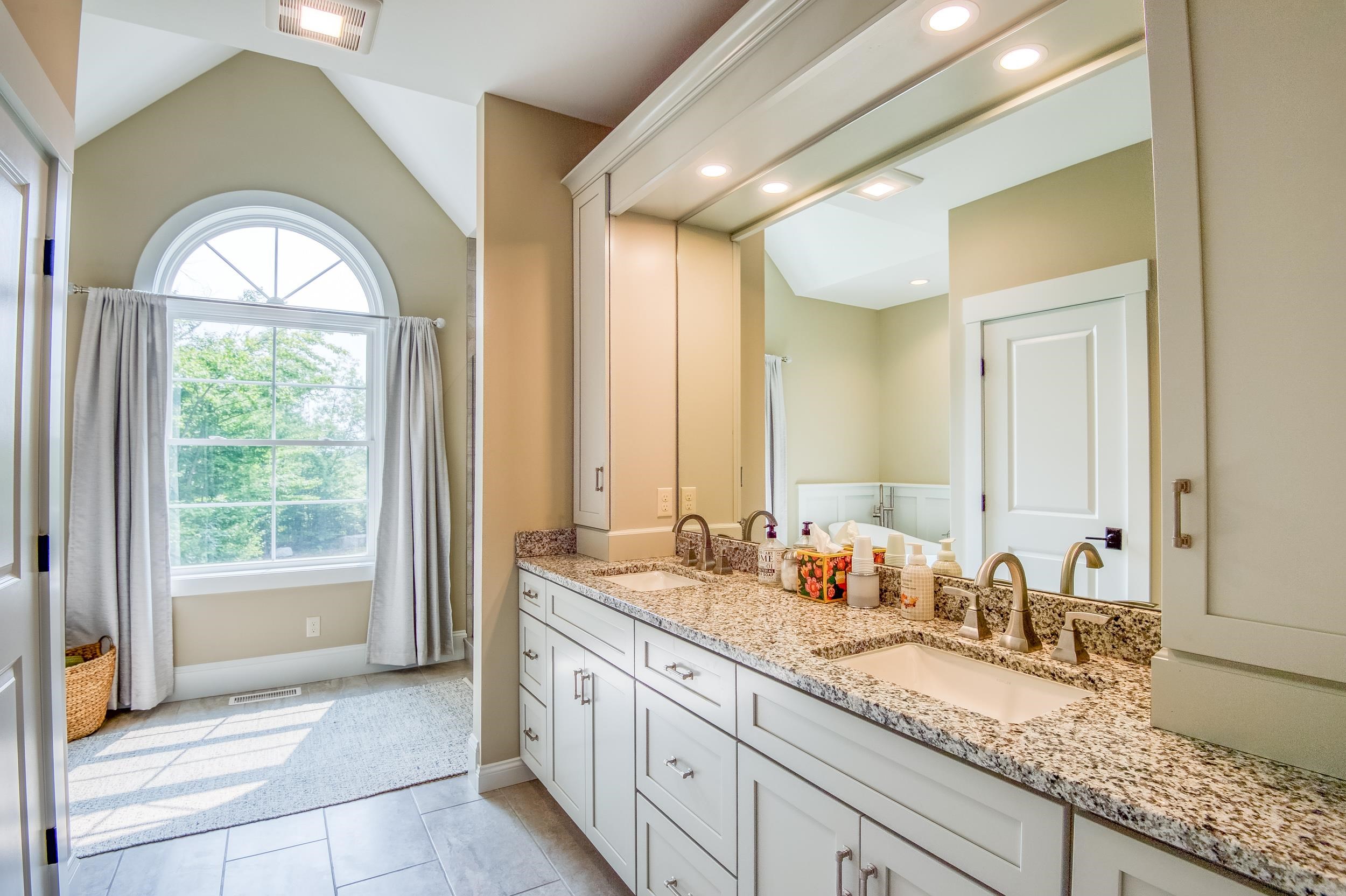 921 Grandview Road Conway, NH 03818 - Photo 8 of 41