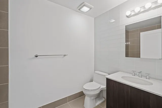 $3,495 | 201 Marin Boulevard, Unit 5100, Jersey City, NJ 07302