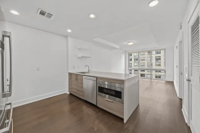 $3,495 | 201 Marin Boulevard, Unit 5100, Jersey City, NJ 07302