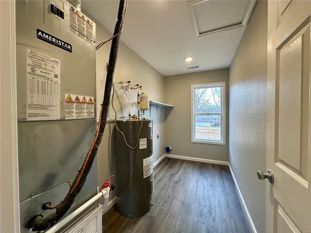 $154,900 | 16 North Herren Avenue, Ellsinore, MO 63937