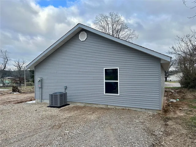 $154,900 | 16 North Herren Avenue, Ellsinore, MO 63937