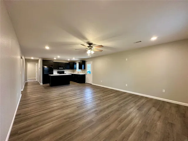 $154,900 | 16 North Herren Avenue, Ellsinore, MO 63937