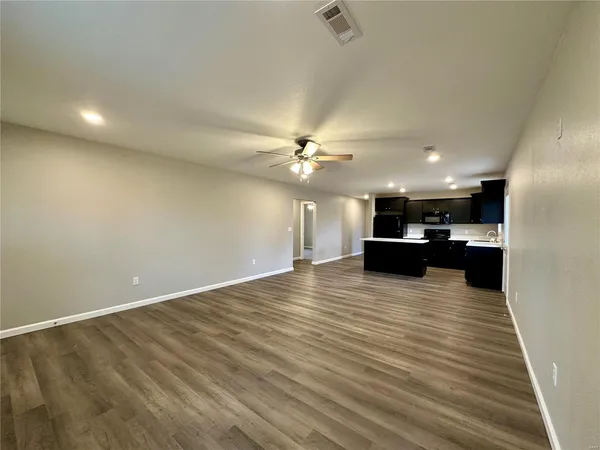 $154,900 | 16 North Herren Avenue, Ellsinore, MO 63937