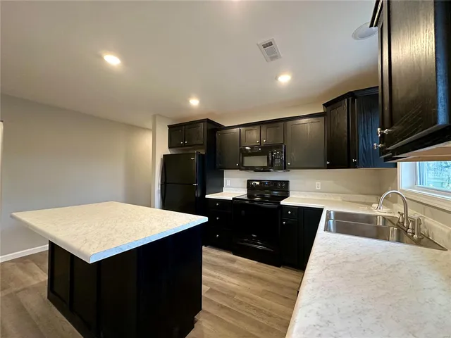 $154,900 | 16 North Herren Avenue, Ellsinore, MO 63937