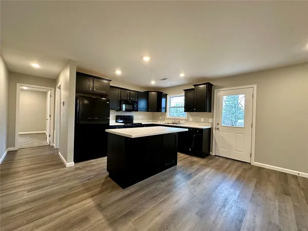 $154,900 | 16 North Herren Avenue, Ellsinore, MO 63937