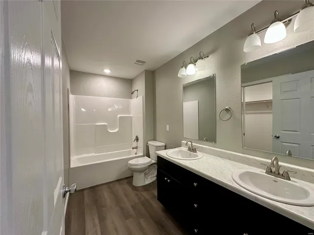 $154,900 | 16 North Herren Avenue, Ellsinore, MO 63937