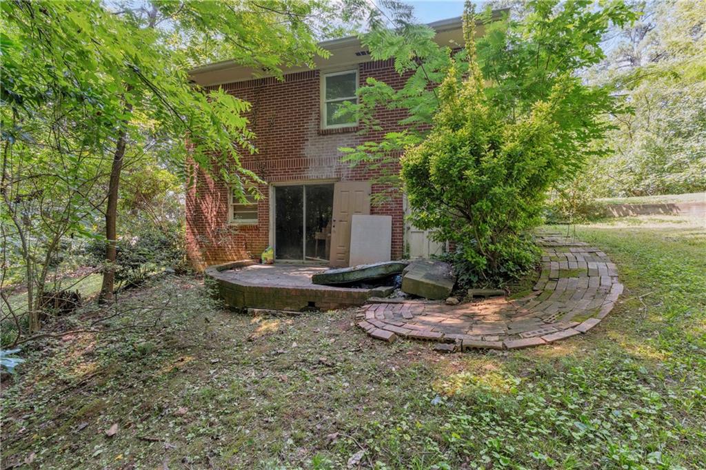 39 Harmony Grove Road Lilburn, GA 30047 - Photo 8 of 32 Gallery Image 8