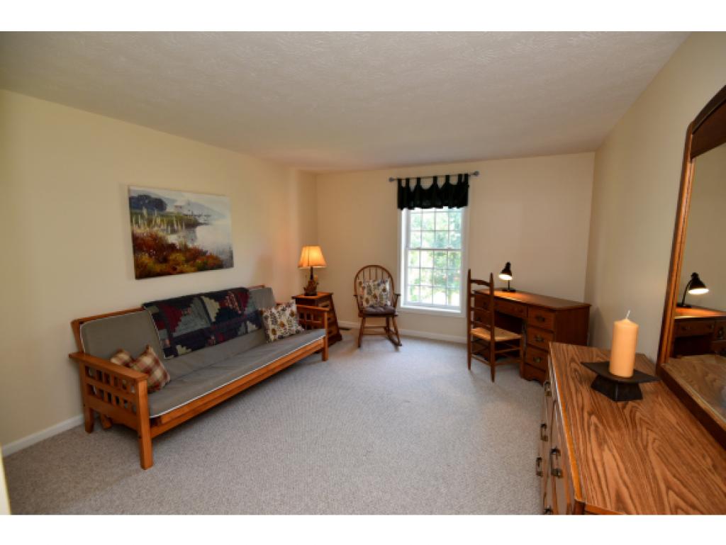 7 Tumble Road Bedford, NH 03110 - Photo 16 of 26 Gallery Image 16